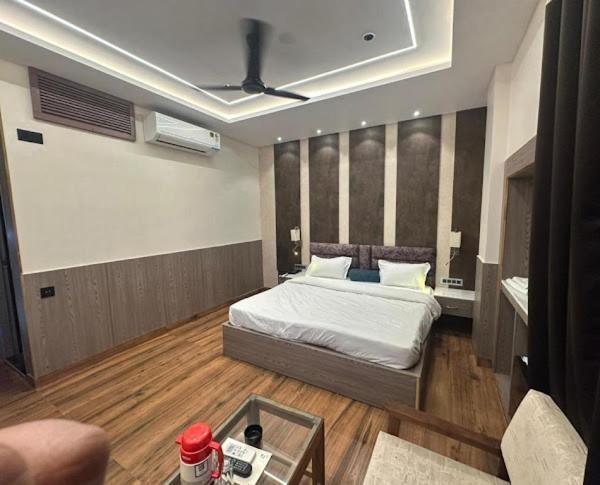 Hotel Shane Avadh , Ayodhya Buitenkant foto
